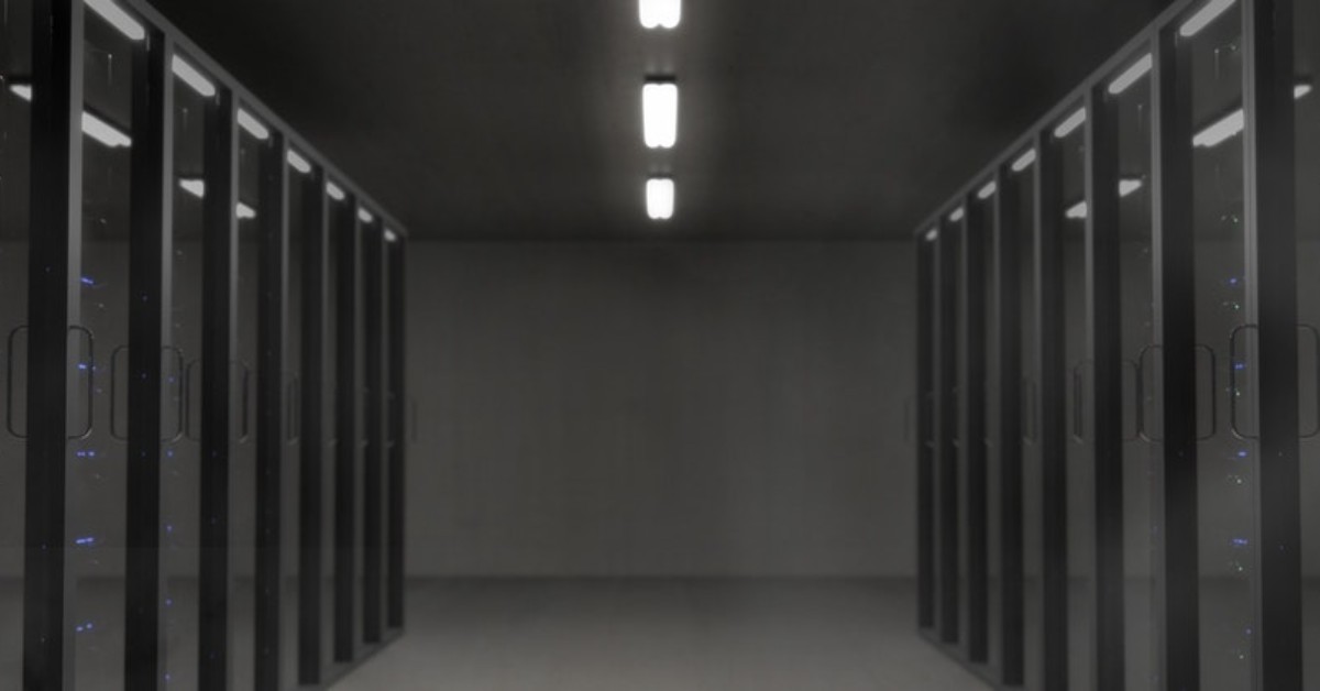 LightWave Networks - Benefits of Outsourcing Business Servers Benefits of Outsourcing Business Servers